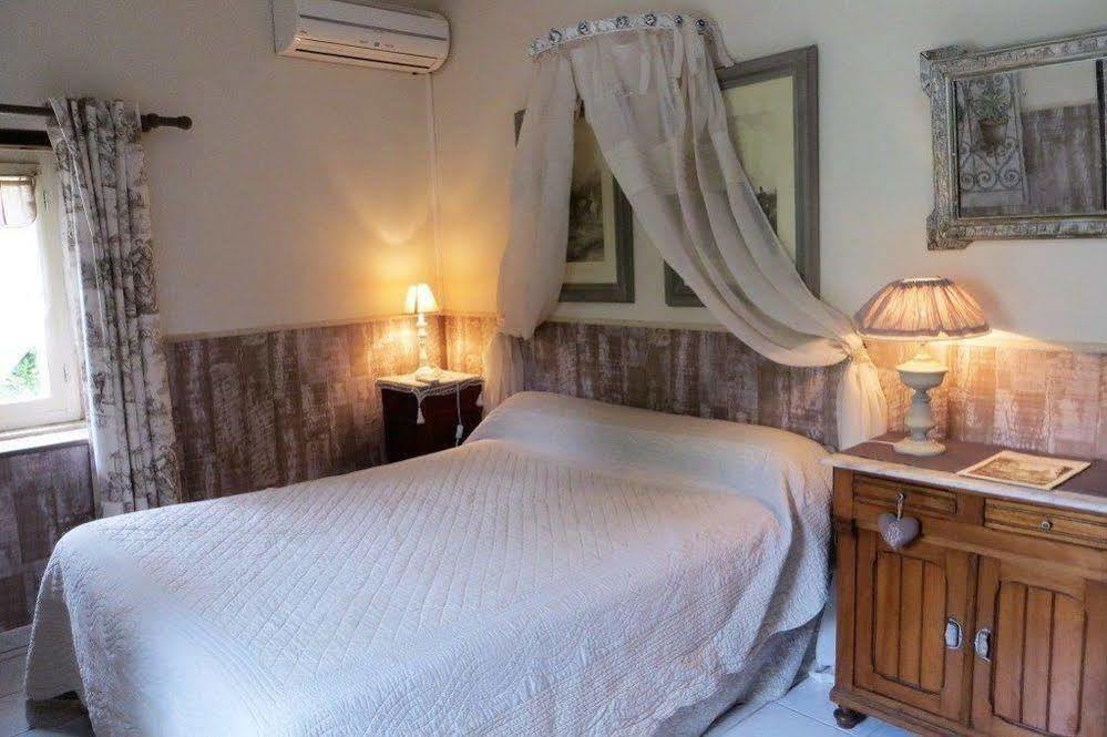 Aux Trois Fontaines Bed & Breakfast Eynesse Luaran gambar